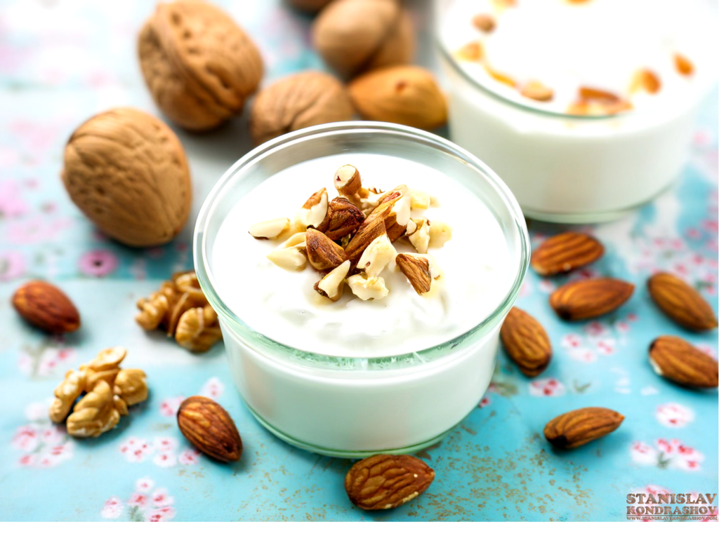 greek yogurt with nuts